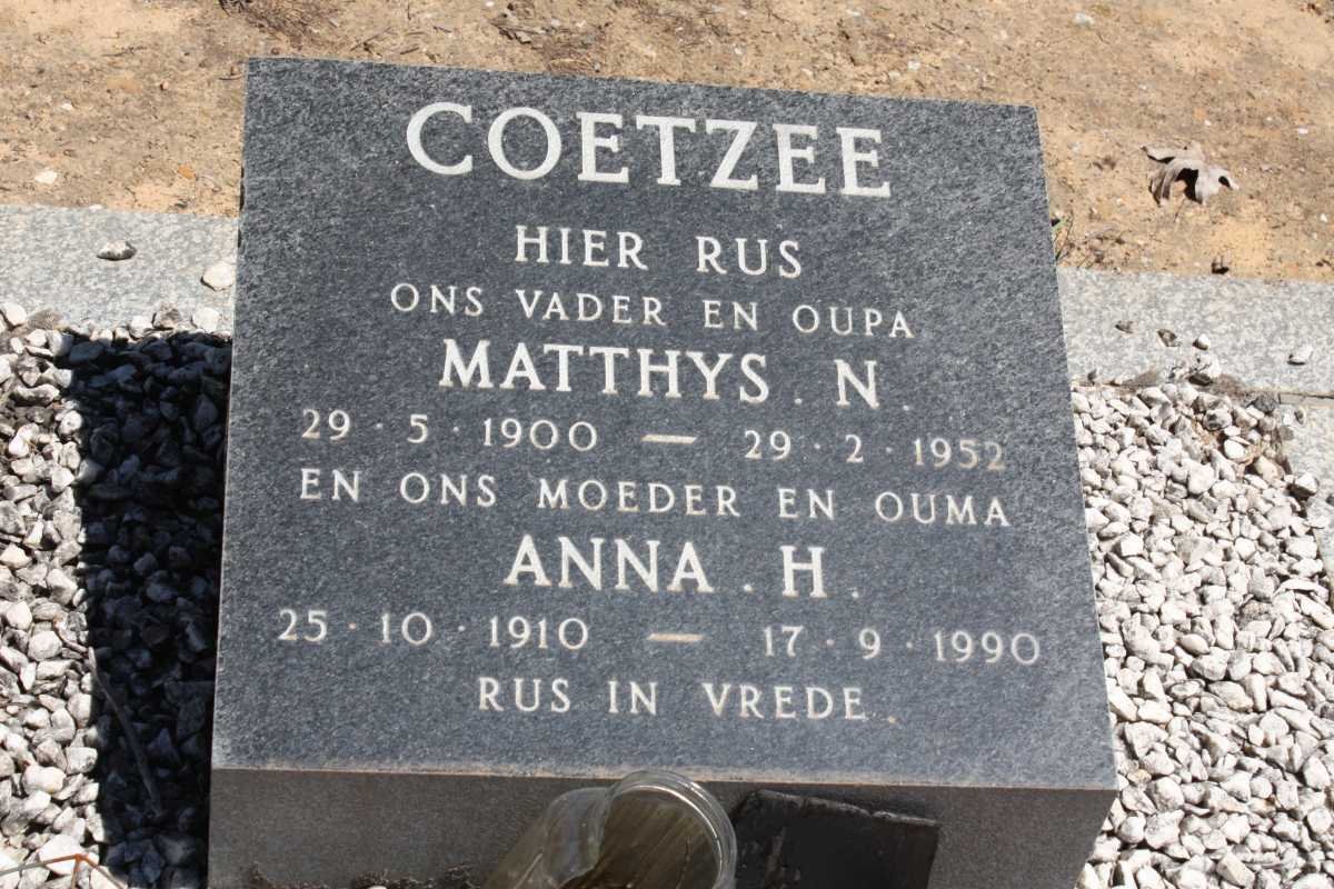 COETZEE Matthys N. 1900-1952 &amp; Anna H. 1910-1990