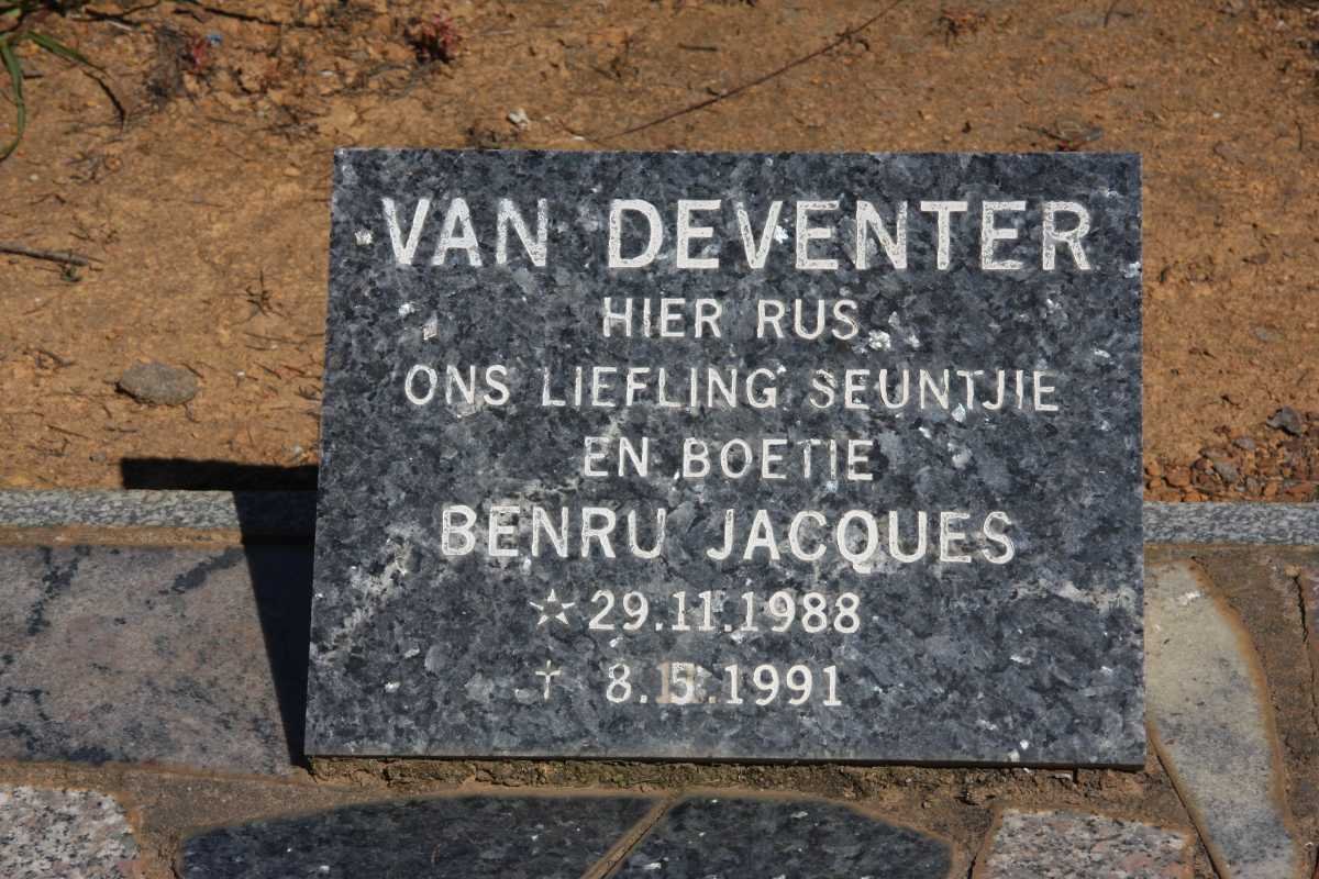DEVENTER Benru Jacques, van 1988-1991
