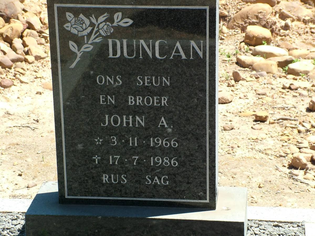DUNCAN John A. 1966-1986