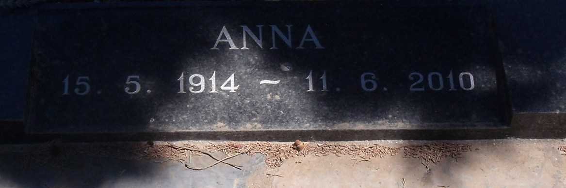 EASTON G.F. 1914-1971 &amp; Anna 1914-2010