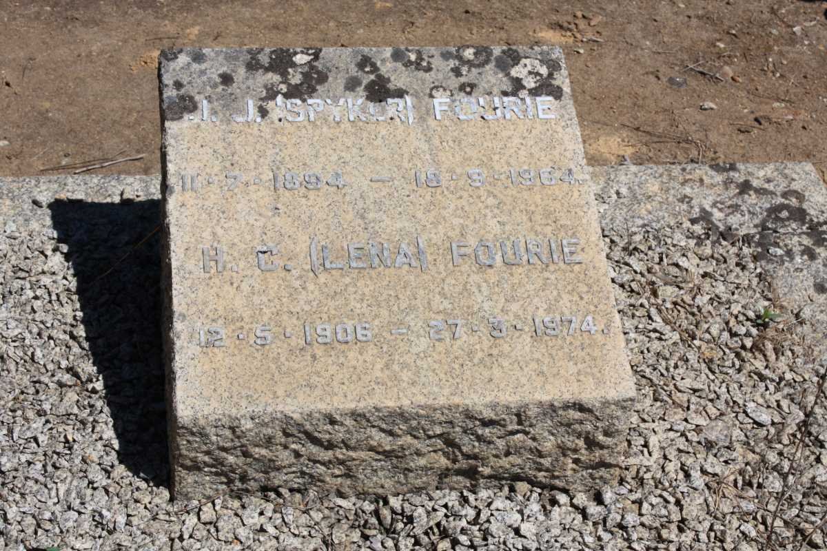 FOURIE J.J. 1894-1964 &amp; H.C. 1906-1974