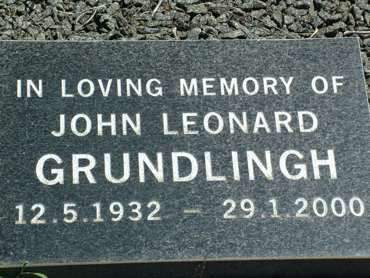 GRUNDLINGH John Leonard 1932-2000