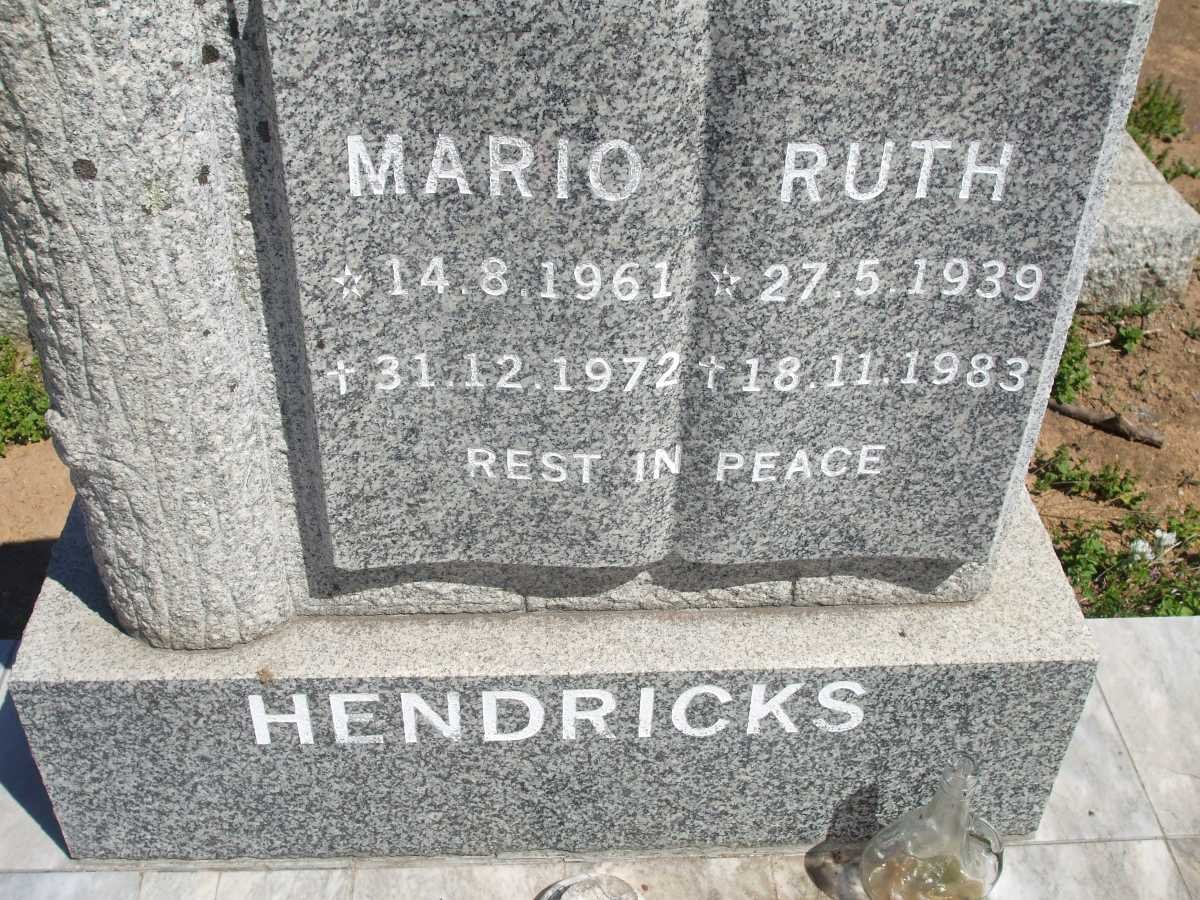 HENDRICKS Mario 1961-1972 :: HENDRICKS Ruth 1939-1983