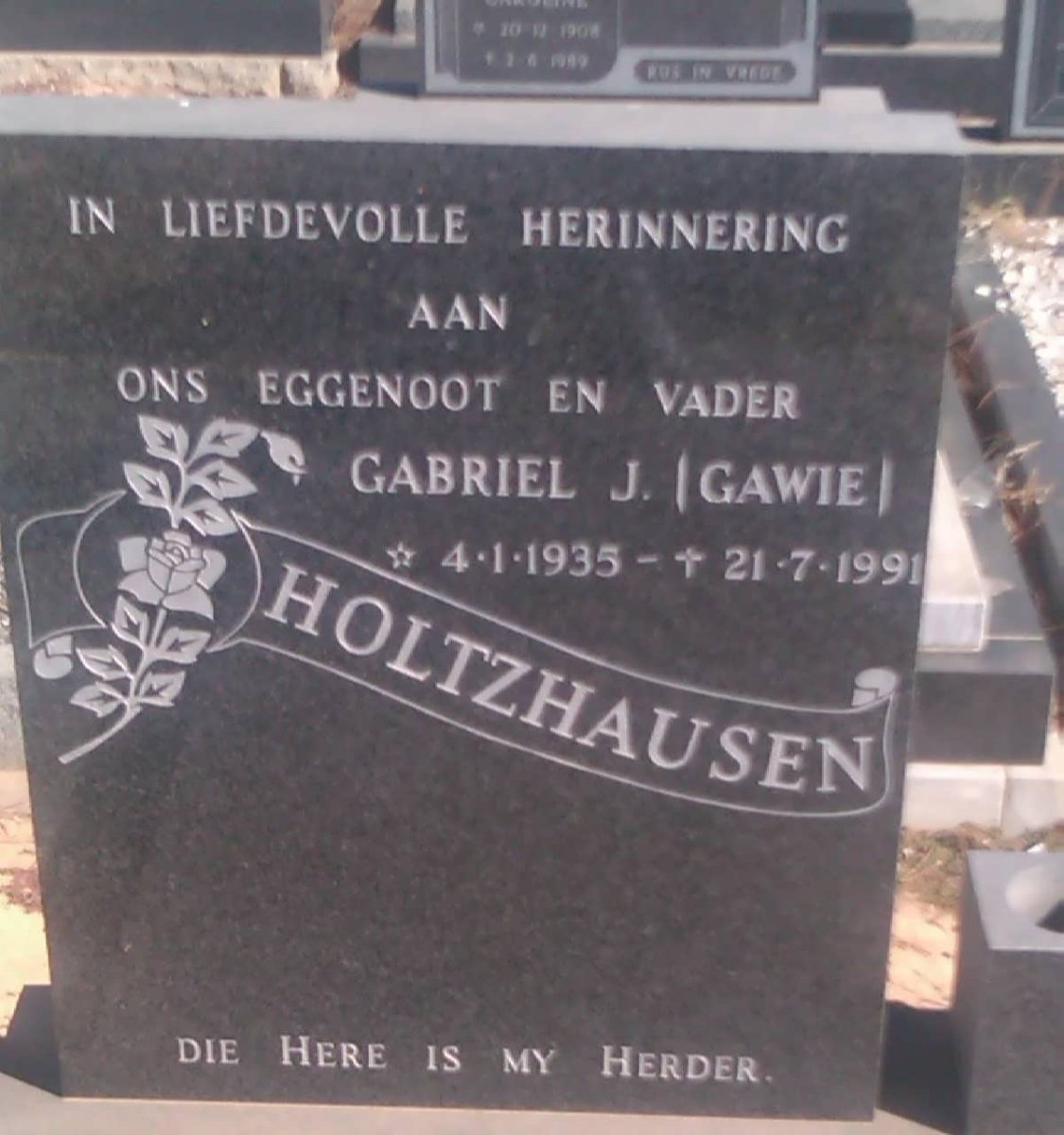 HOLTZHAUSEN Gabriel J. 1935-1991