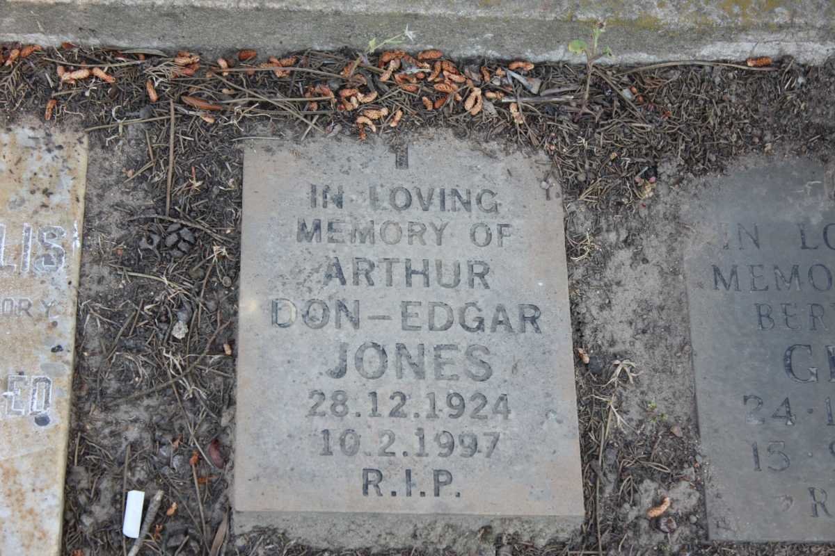 JONES Arthur Don-Edgar 1924-1997 