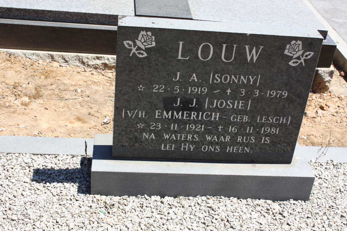 LOUW J.A. 1919-1979 & J.J. voorheen EMMERICH nee LESCH 1921-1981