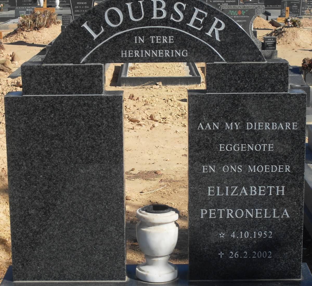 LOUBSER Elizabeth Petronella 1952-2002