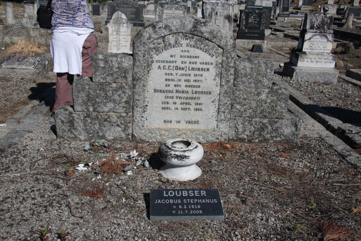 LOUBSER A.C.C. 1875-1937 & Susanna Maria WOLFAARTD 1881-1960 :: LOUBSER Jacobus Stephanus 1916-2005