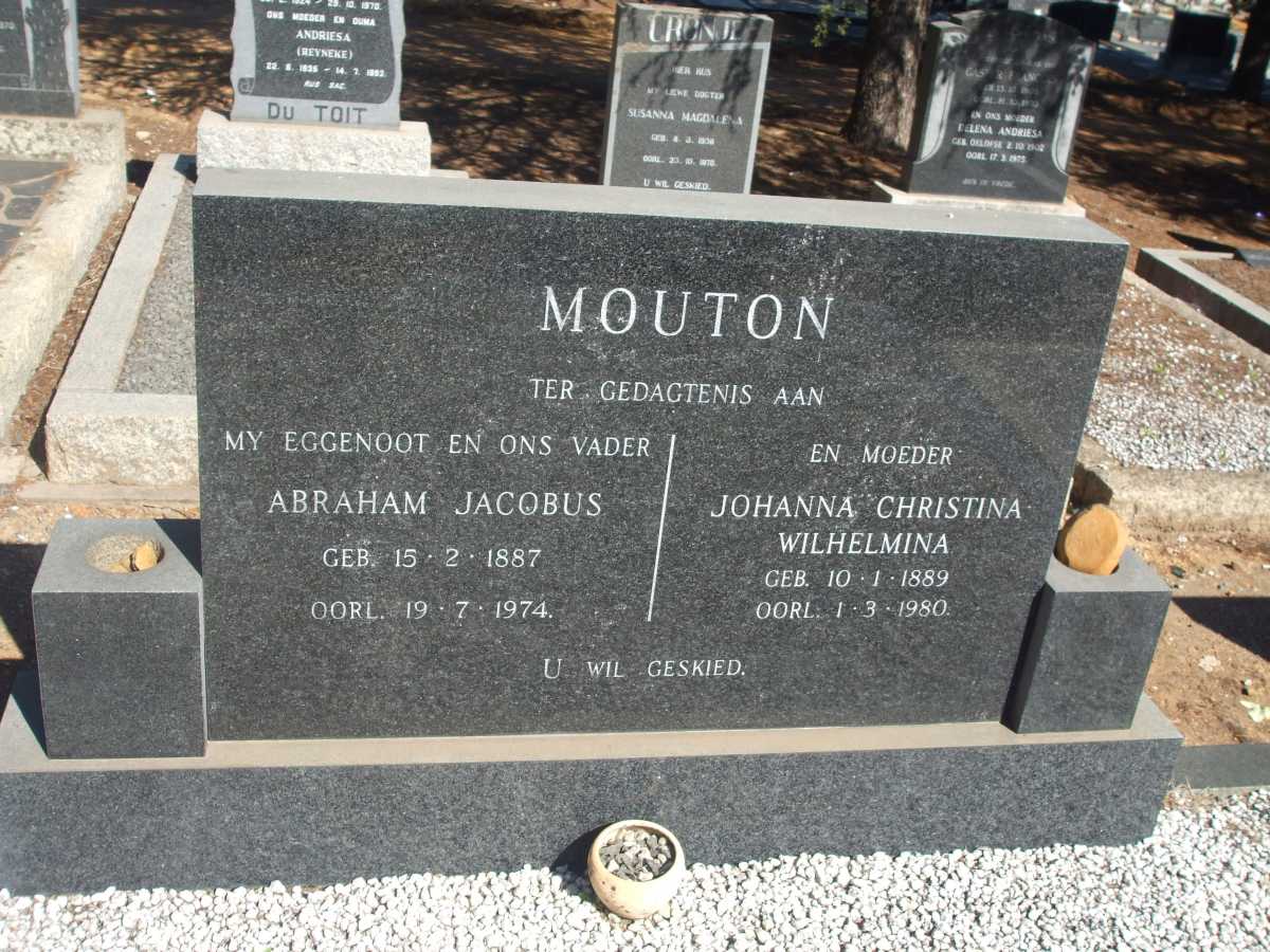 MOUTON Abraham Jacobus 1887-1974 & Johanna Christina Wilhelmina 1889-1980