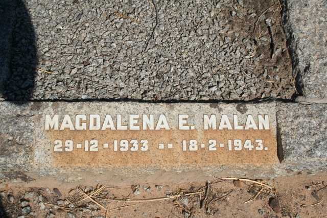 MALAN Magdalena E. 1933-1943
