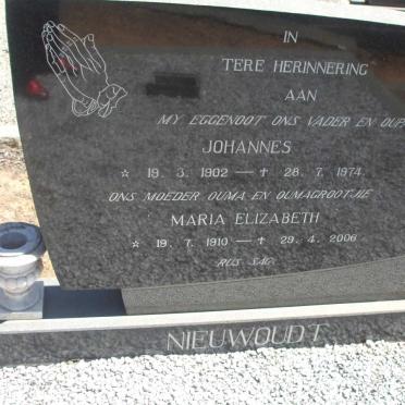 NIEUWOUDT Johannes 1902-1974 &amp; Maria Elizabeth 1910-2006