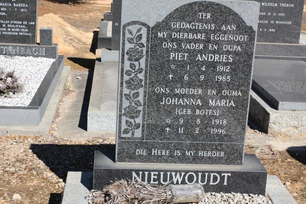 NIEUWOUDT Piet Andries 1912-1985 &amp; Johanna Maria BOTES 1918-1996