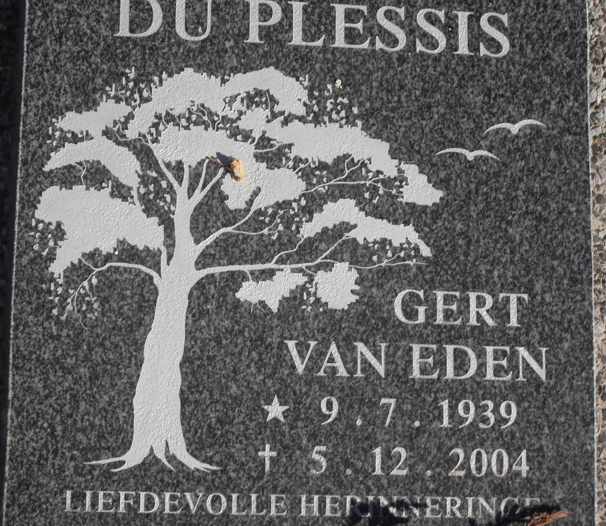 PLESSIS Gert van Eden, du 1939-2004