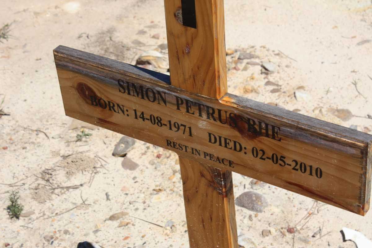 RHE Simon Petrus 1971-2010 