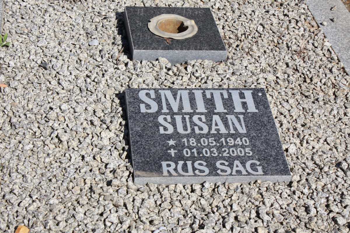 SMITH Susan 1940-2005