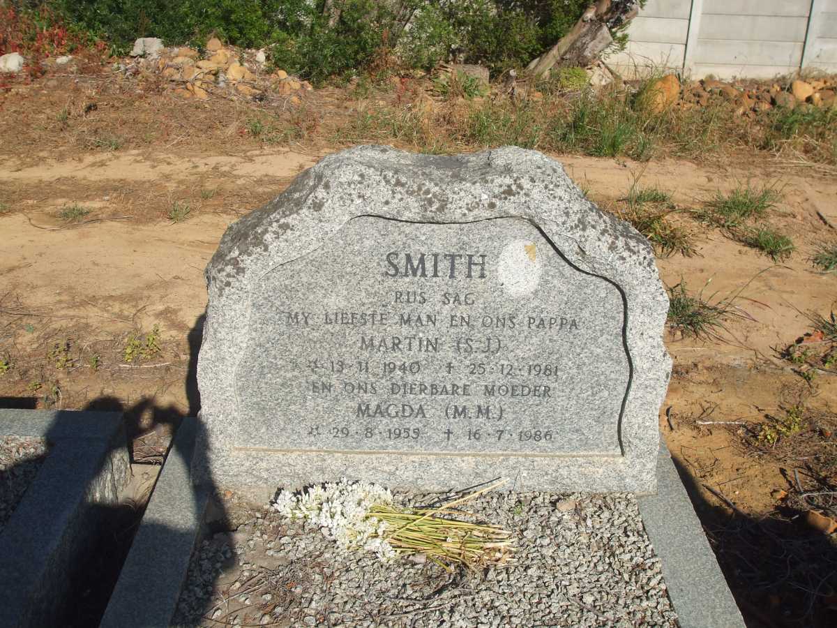 SMITH S.J. 1940-1981 & M.M. 1955-1986