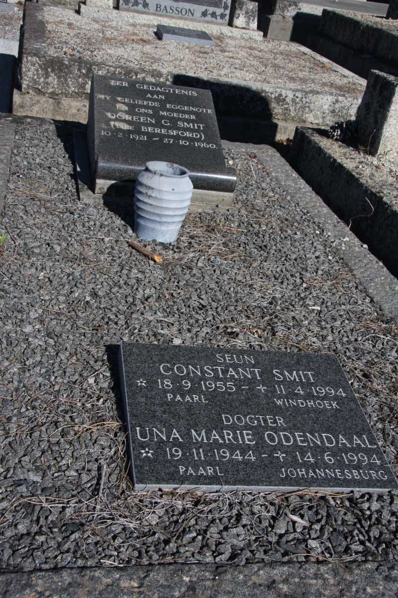SMIT Doreen G. nee BERESFORD 1921-1960 :: ODENDAAL Una Marie 1944-1994 :: SMIT Constant 1955-1994 _1
