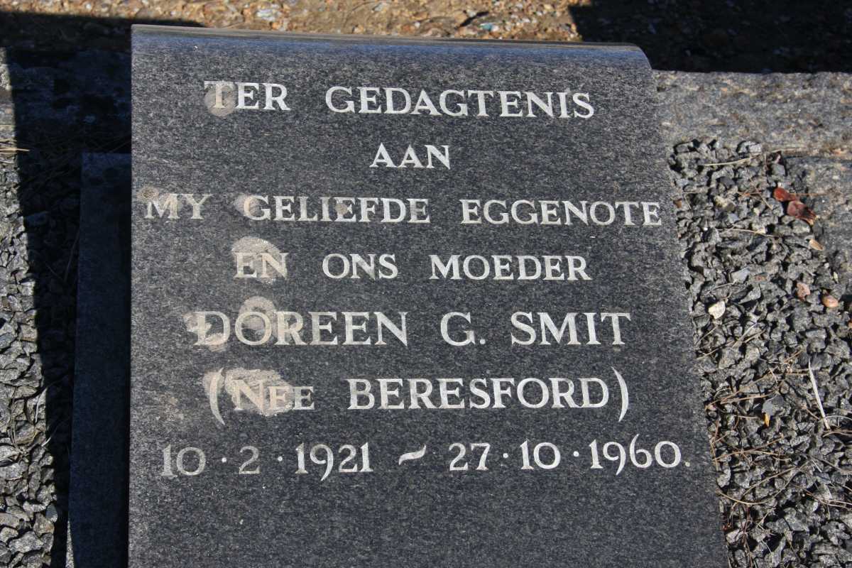 SMIT Doreen G. nee BERESFORD 1921-1960 :: ODENDAAL Una Marie 1944-1994 :: SMIT Constant 1955-1994 _2
