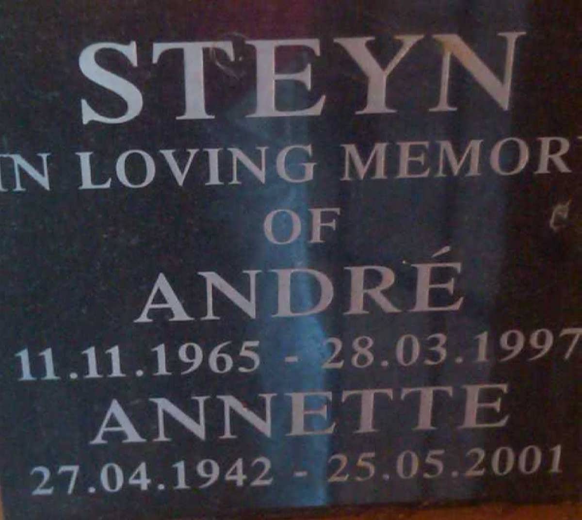 STEYN Andre 1965-1997 Annette 1942-2001