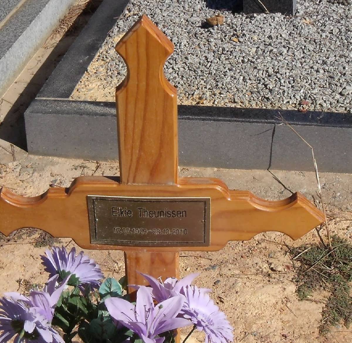 THEUNISSEN Elkie 1929-2010