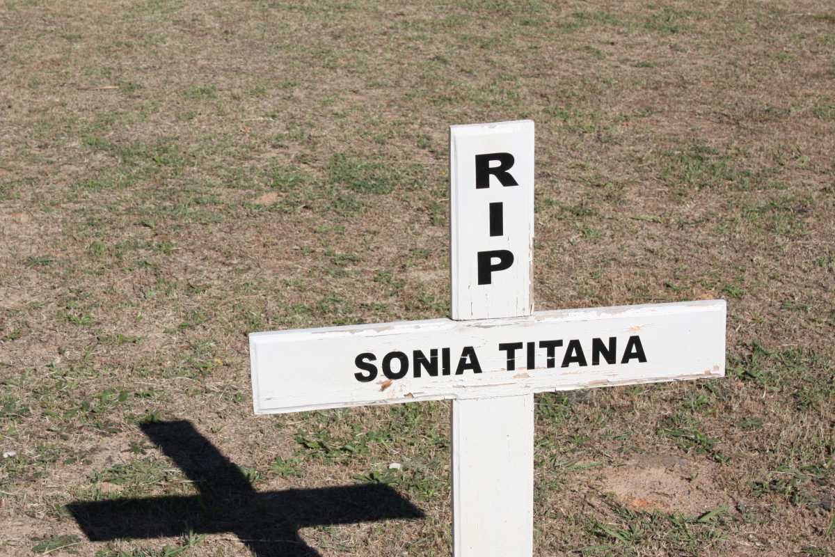 TITANA Sonia