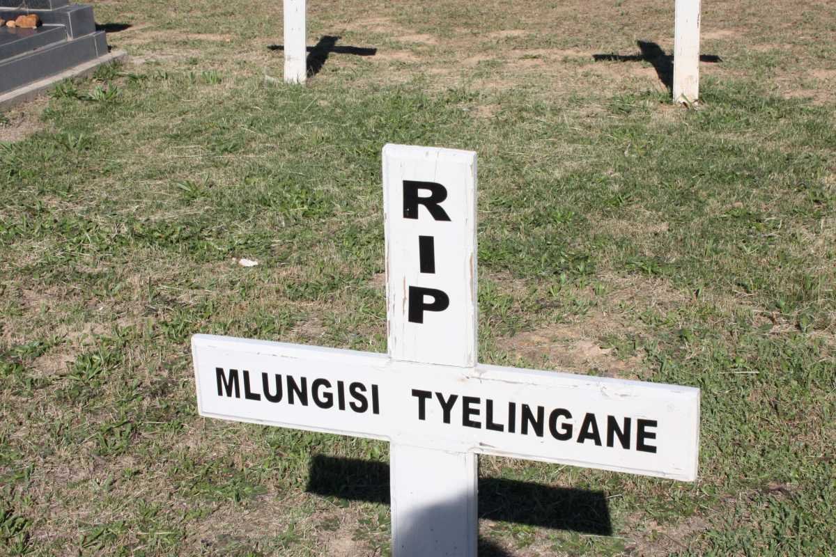 TYELINGANE Mlungisi