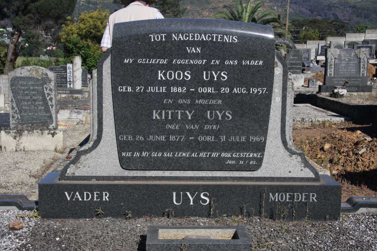 UYS Koos 1882-1957 & Kitty VAN DYK 1877-1969