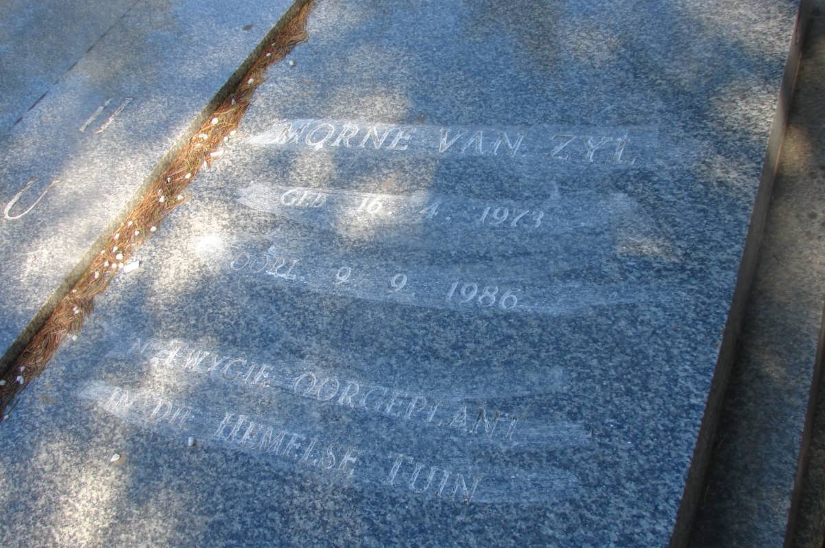 ZYL Morne, van 1973-1986
