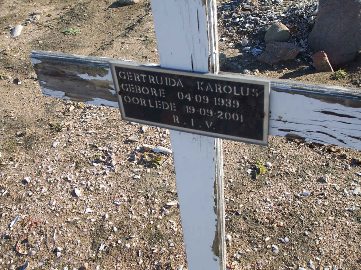 KAROLUS Gertruida 1939-2001