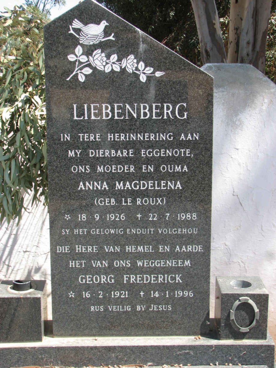 LIEBENBERG Georg Frederick 1921-1996 &amp; Anna Magdelena LE ROUX 1926-1988