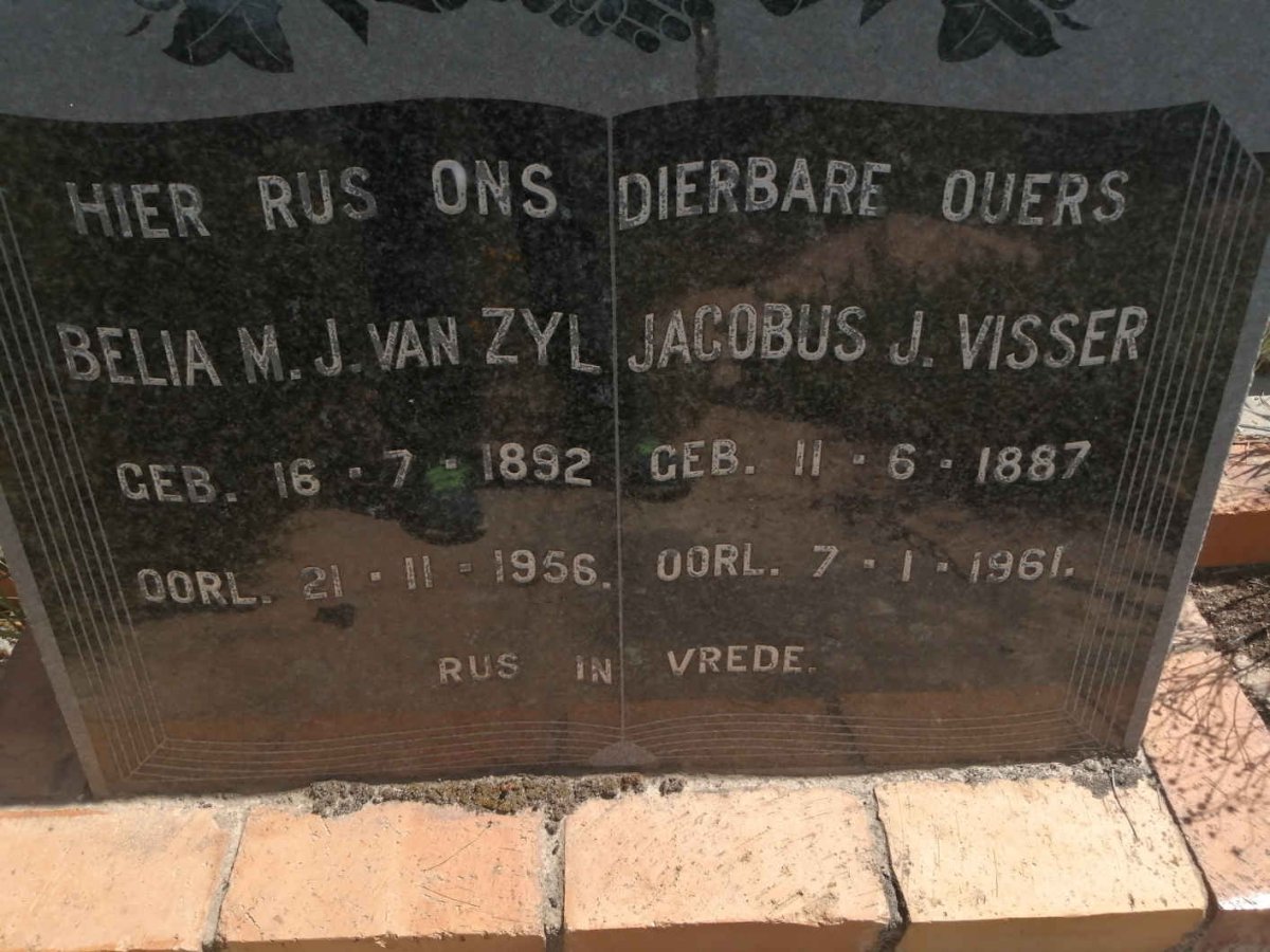 VISSER Jacobus J. 1887-1961 &amp; Belia M.J. VAN ZYL 1892-1956