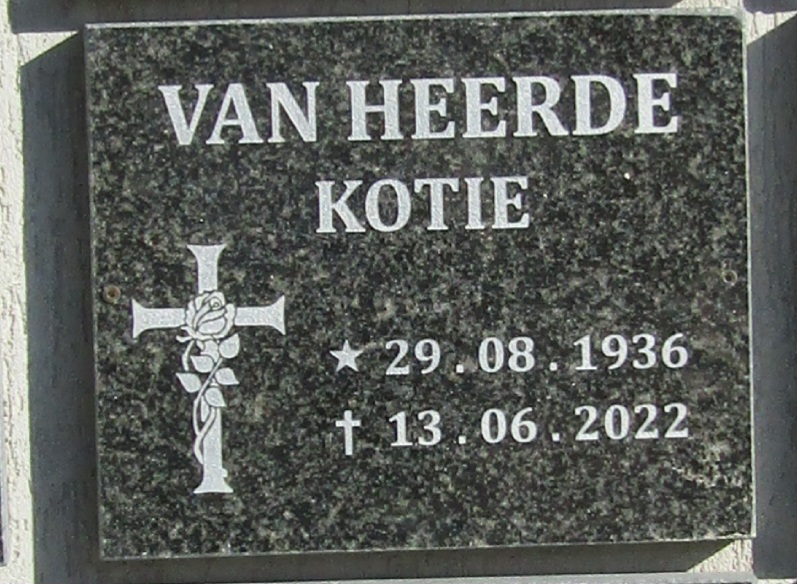 HEERDE Kotie, van 1936-2022