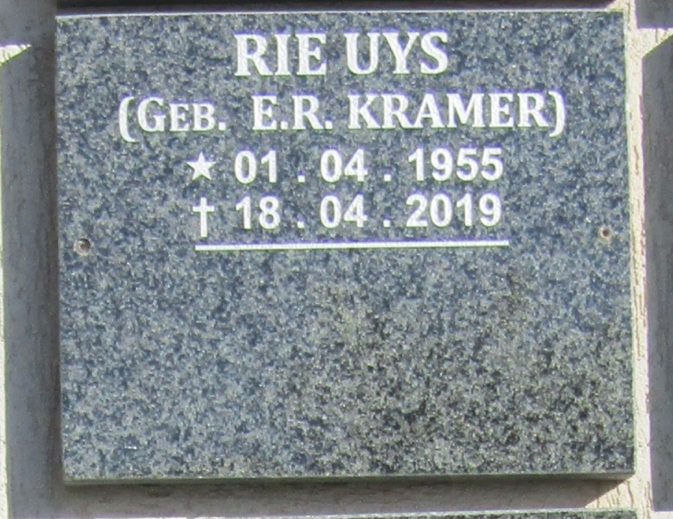 UYS Rie E.R. nee KRAMER 1955-2019