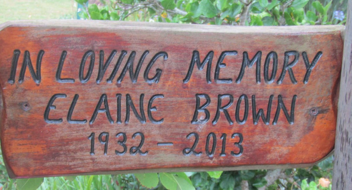 BROWN Elaine 1932-2013