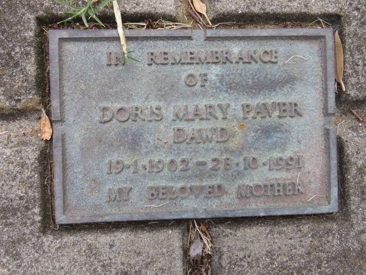 DAWD Doris Mary Paver 1902-1991
