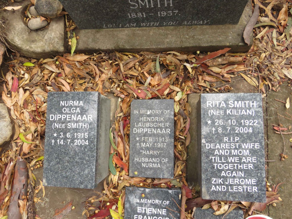 DIPPENAAR Hendrik Laubscher 1913-1967 :: DIPPENAAR Nurma Olga nee SMITH 1915-2004 :: SMITH Rita nee KILIAN 1922-2004