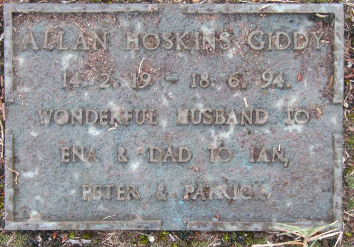 GIDDY Allan Hoskins 1919-1994