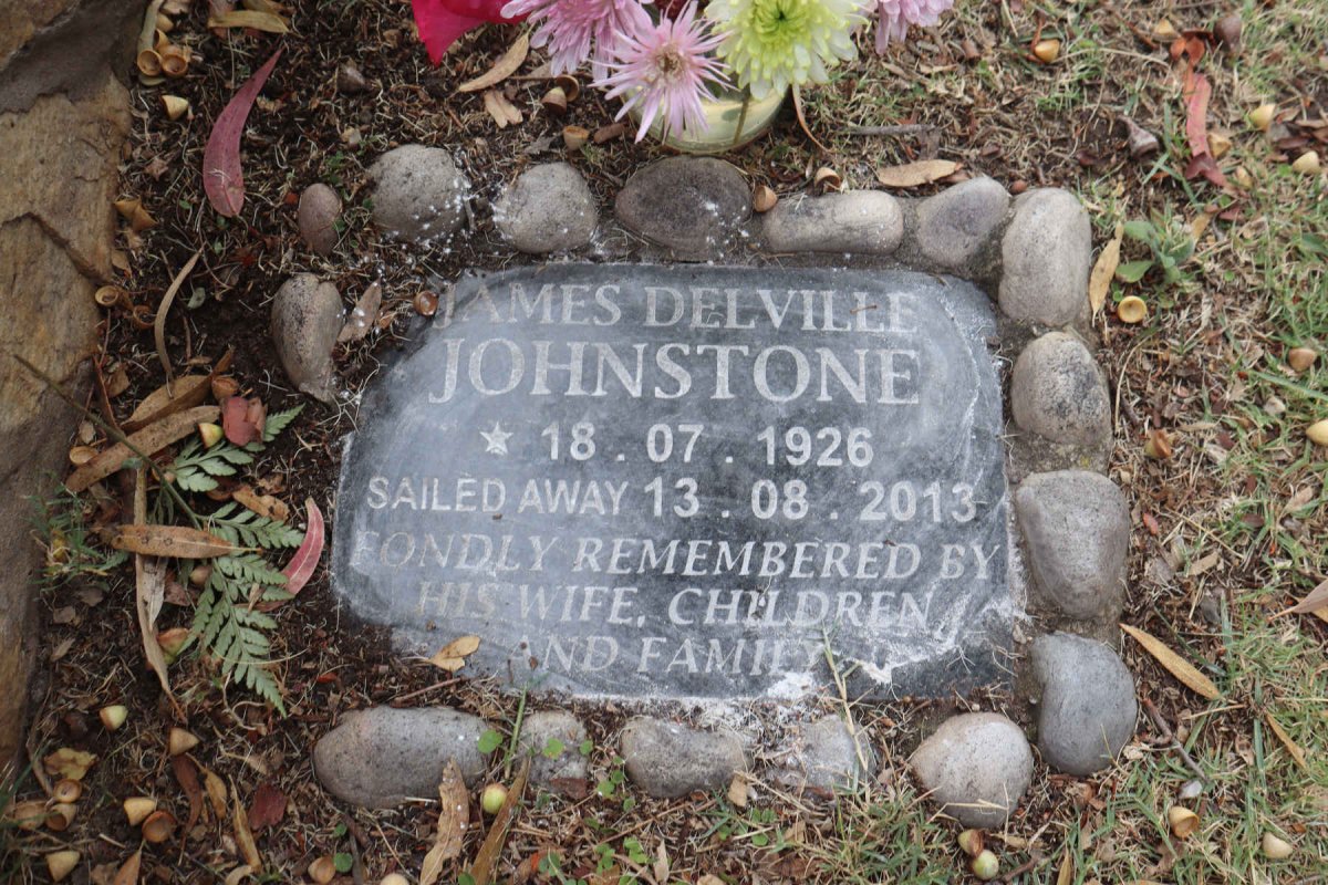 JOHNSTONE James Delville 1926-2013