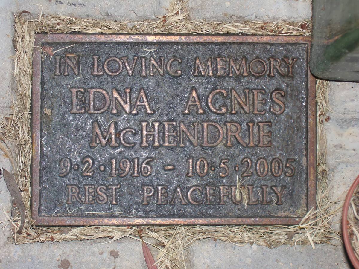 McHENDRIE Edna Agnes 1916-2005