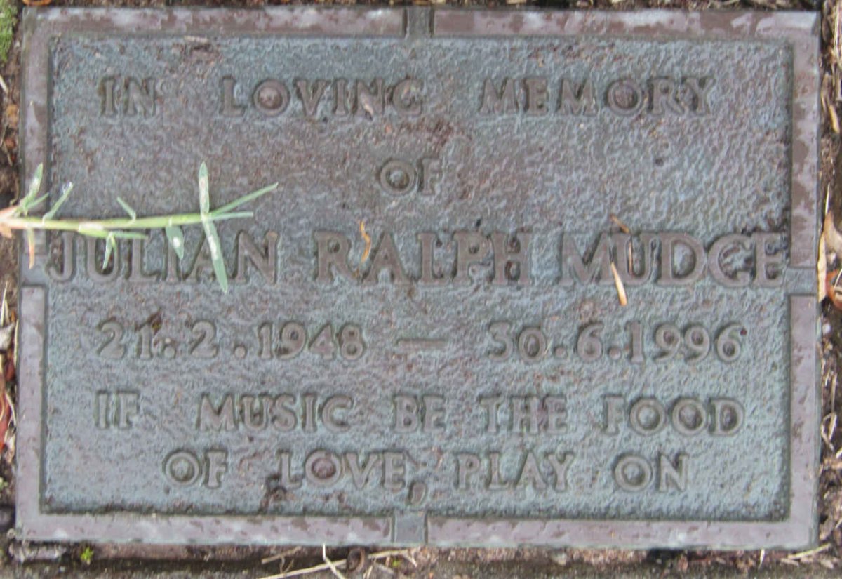 MUDGE Julian Ralph 1948-1996