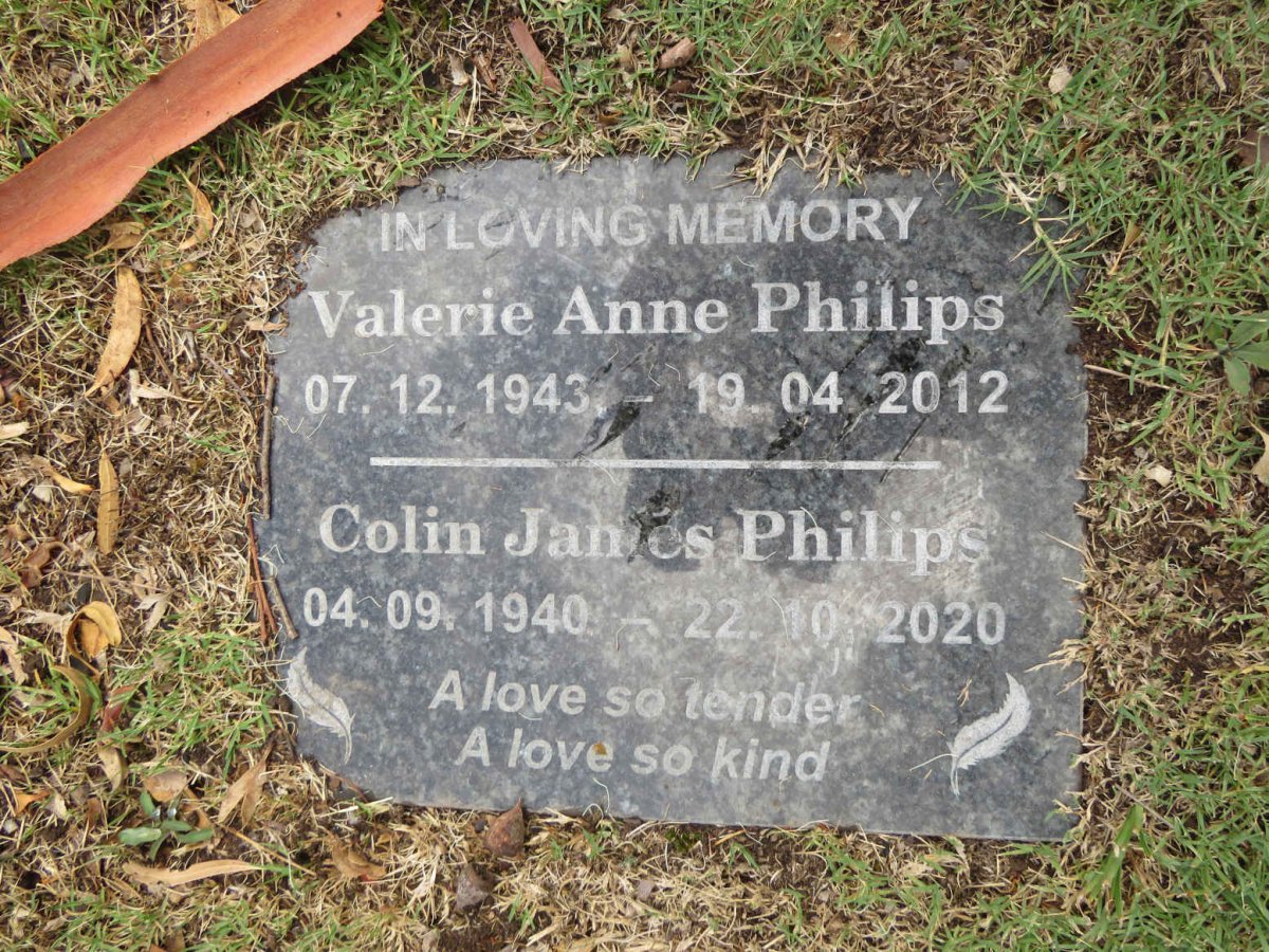 PHILIPS Colin James 1940-2020 & Valerie Anne 1943-2012