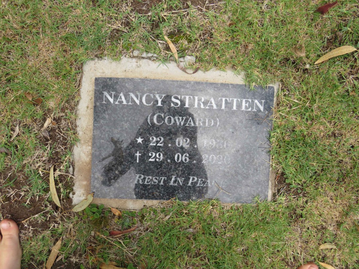 STRATTEN Nancy nee COWARD 1936-2020