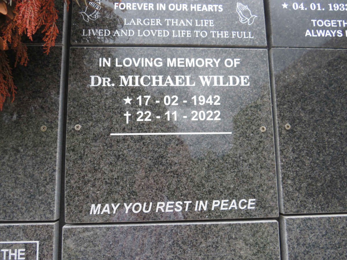 WILDE Michael 1942-2022