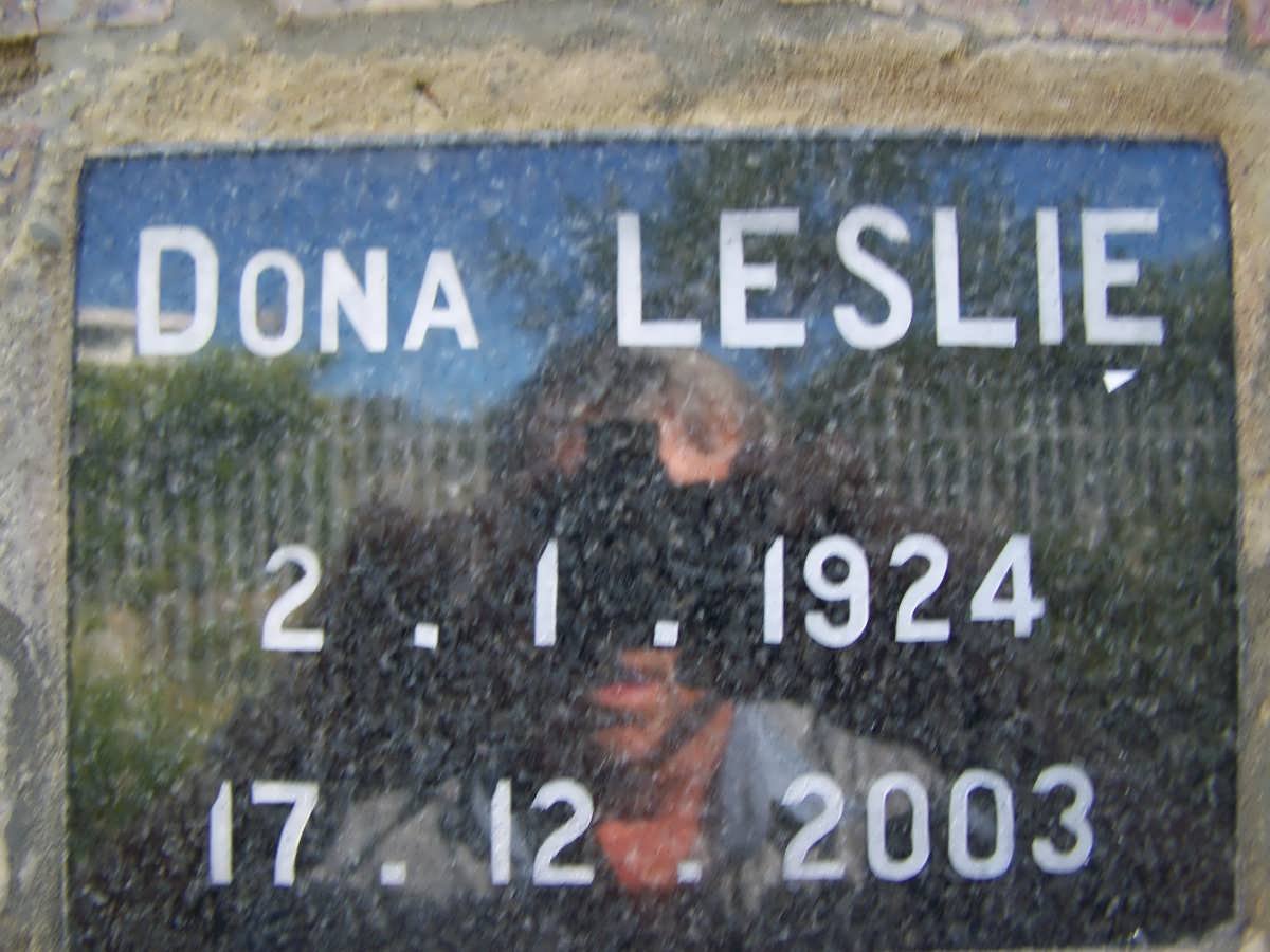 LESLIE Dona 1924-2003