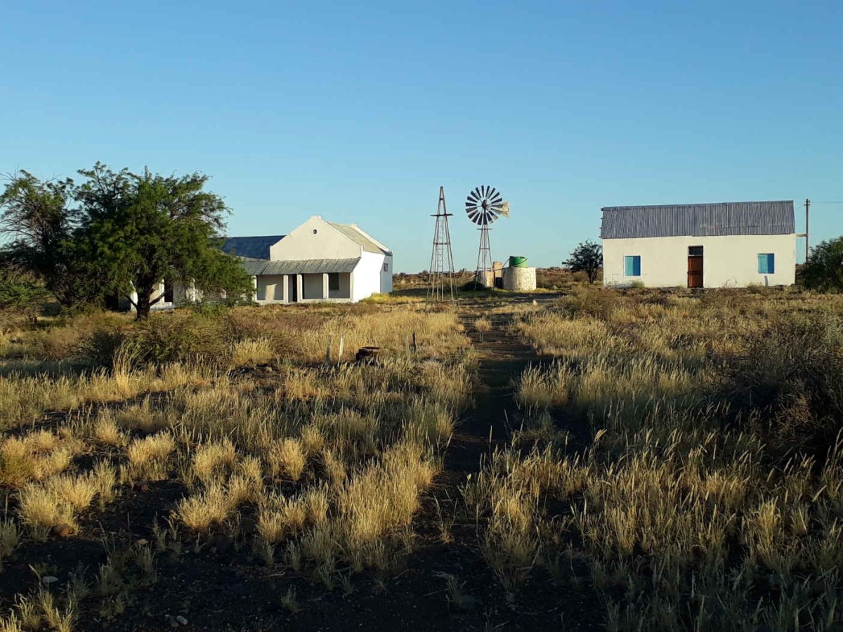 1. Plaashuis / Farmhouse
