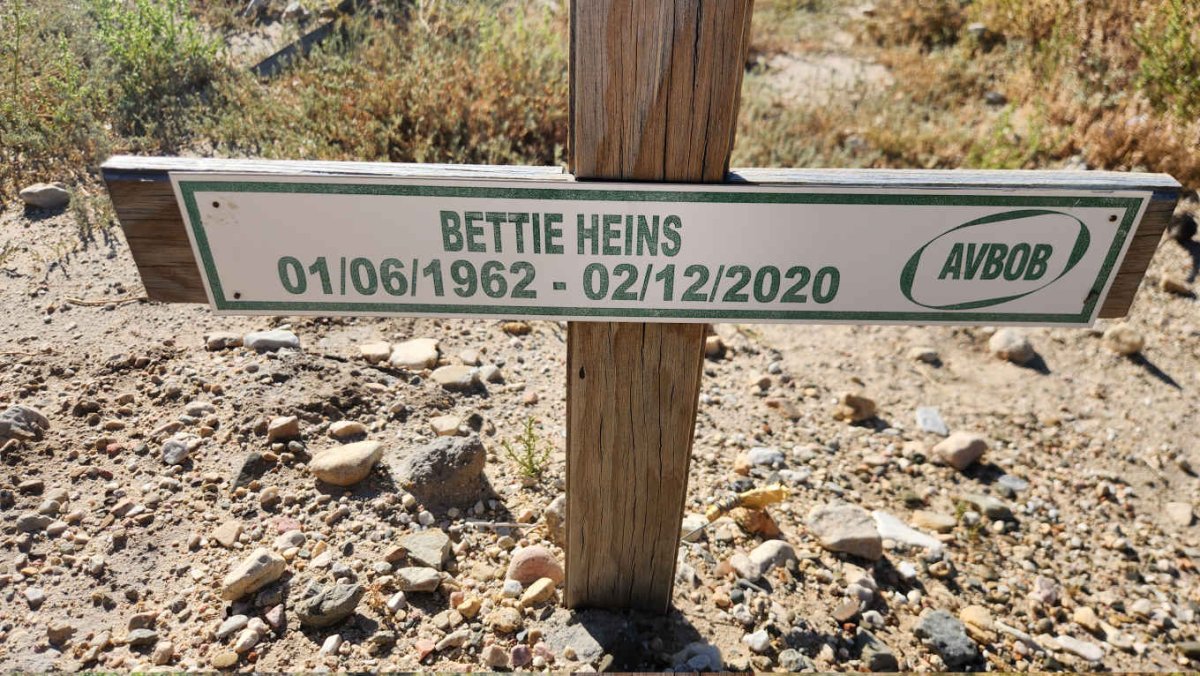 HEINS Bettie1962-2020