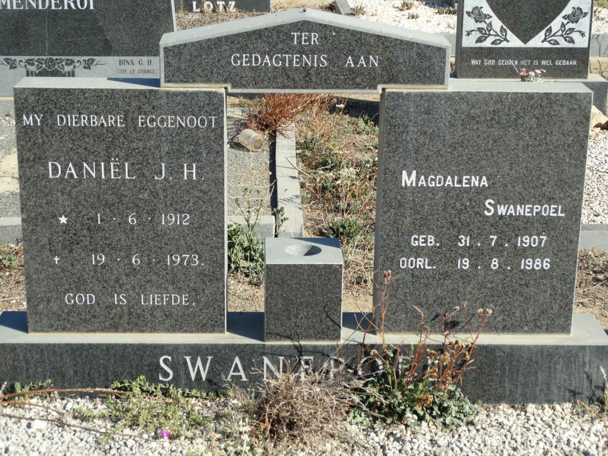 SWANEPOEL Daniel J.H. 1912-1973 &amp;. Magdalena 1907-1986