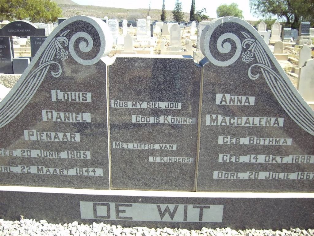 WIT Louis Daniel Pienaar, de 1905-1944 &amp; Anna Magdalena BOTHMA 1898-1967