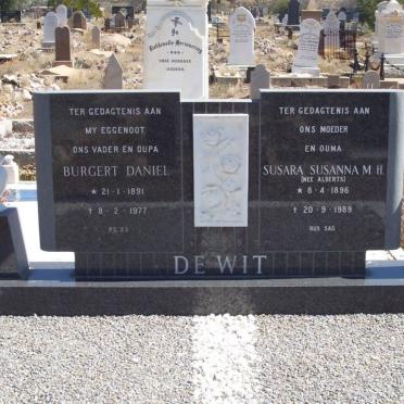 WIT Burgert Daniel, de 1891-1977 &amp; Susara Susanna M.H. ALBERTS 1896-1989