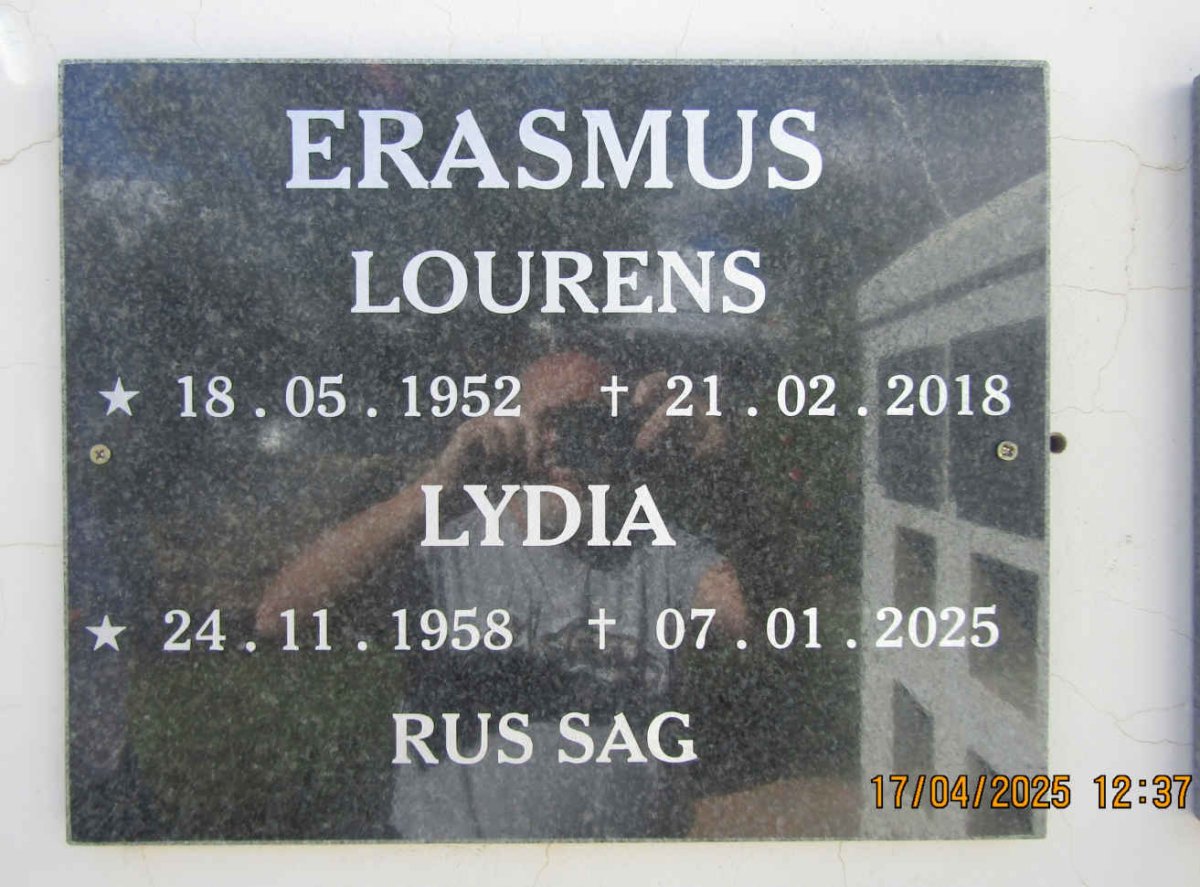 ERASMUS Lourens 1952-2018 & Lydia 1958-2025